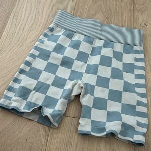 Prozis checkered shorts